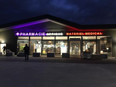 agencement de pharmacie 37